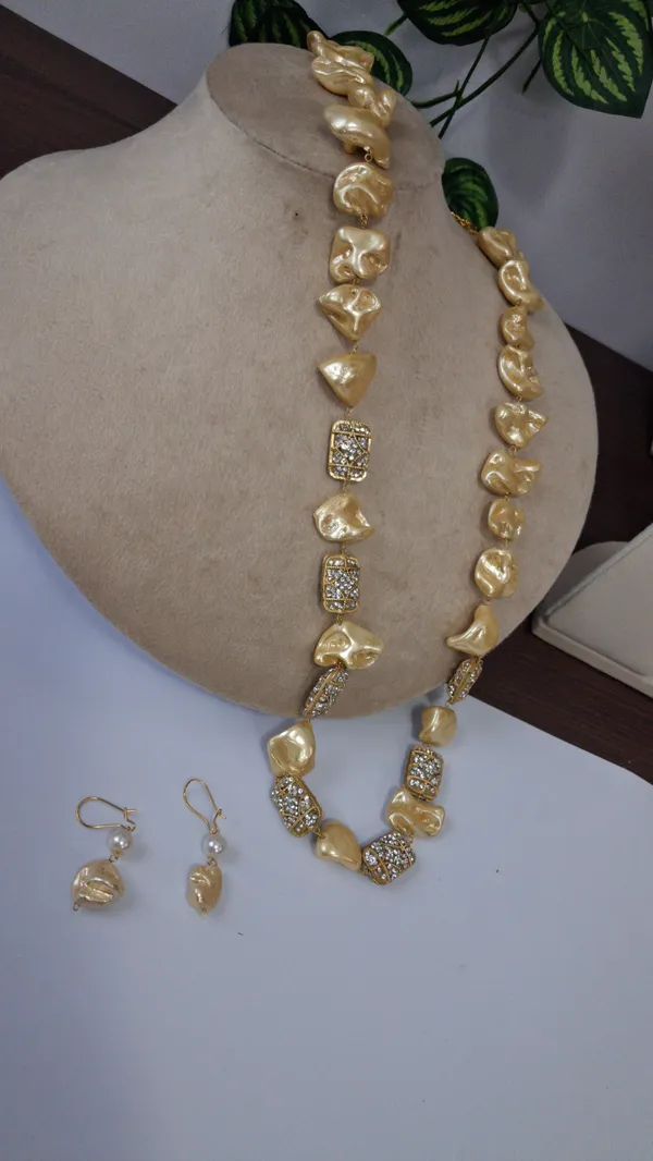Classic_Zircon_Pearl_Necklace