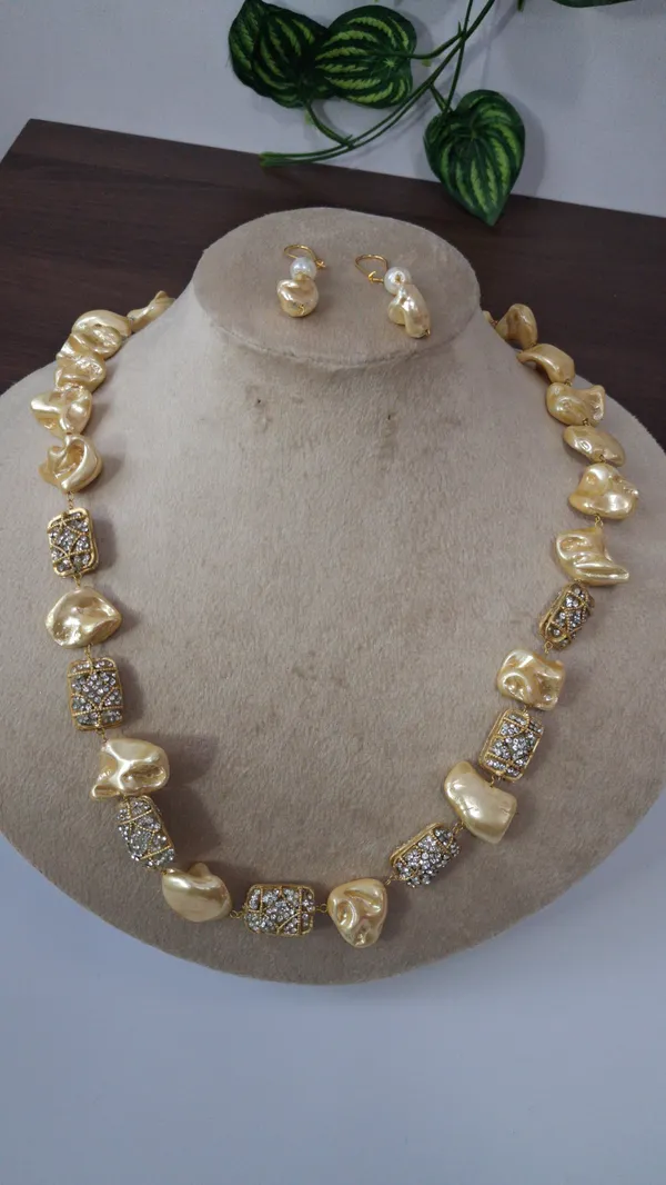Classic_Zircon_Pearl_Necklace