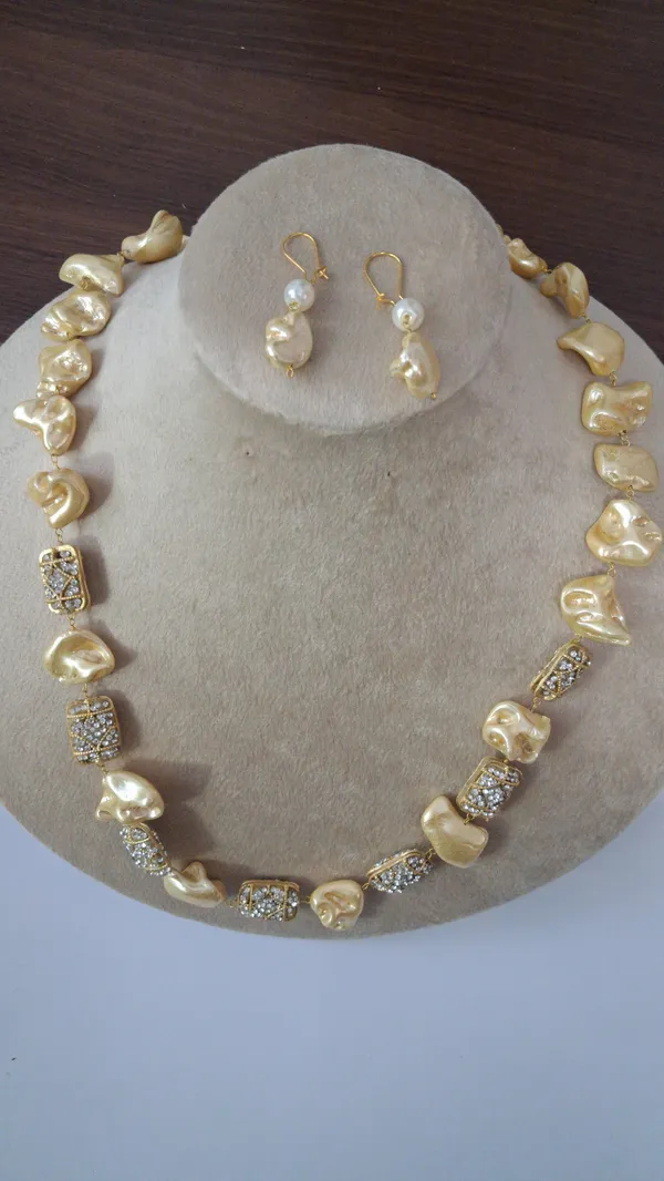 Classic_Zircon_Pearl_Necklace