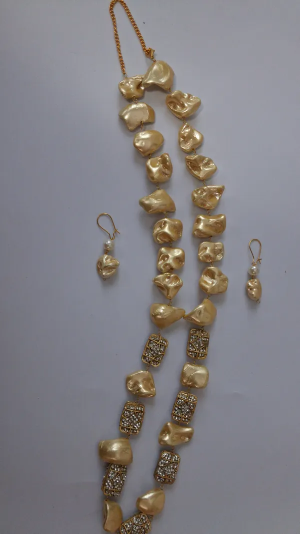 Classic_Zircon_Pearl_Necklace