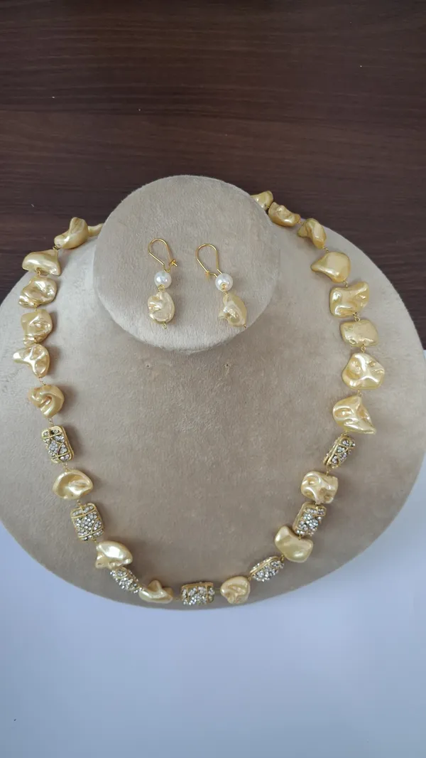 Classic_Zircon_Pearl_Necklace