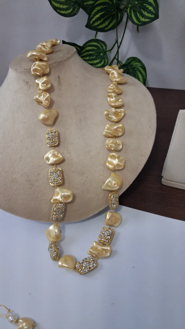 Classic_Zircon_Pearl_Necklace