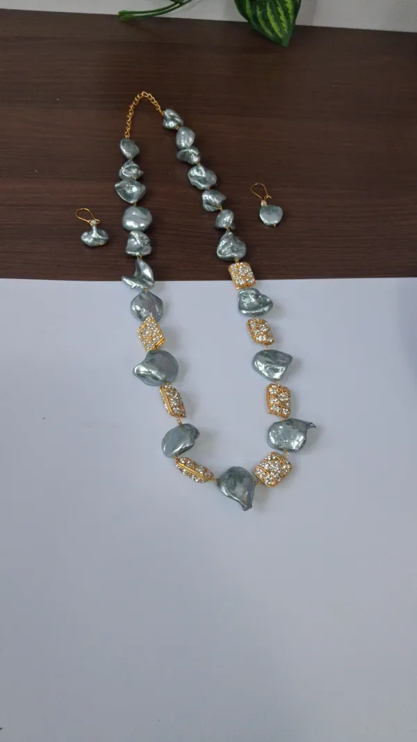 Designer_Zircon_Pearl_Necklace
