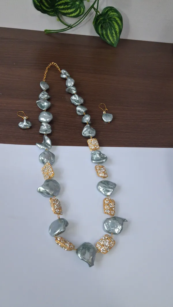 Designer_Zircon_Pearl_Necklace