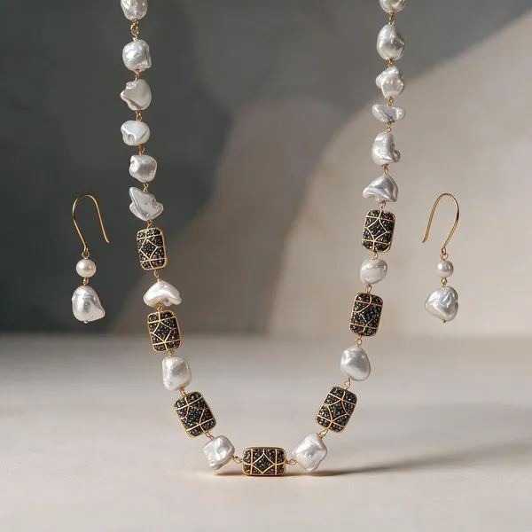 Gold_White_Zirconia_Pearl_Mother_Of_Pearl_Necklace_For_Women