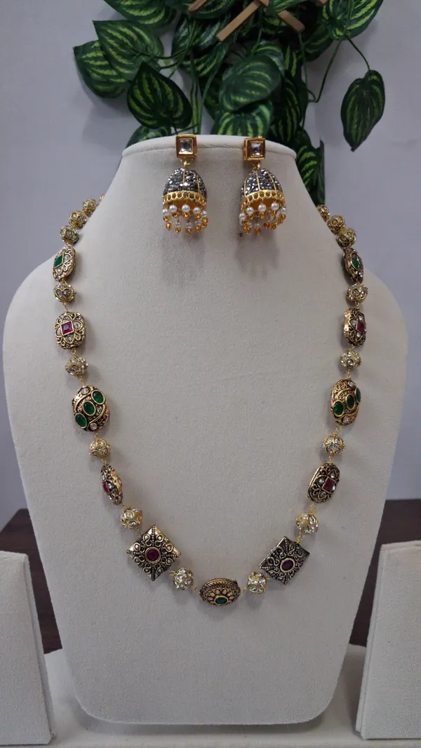 Designer_Enamel_Stone_Necklace