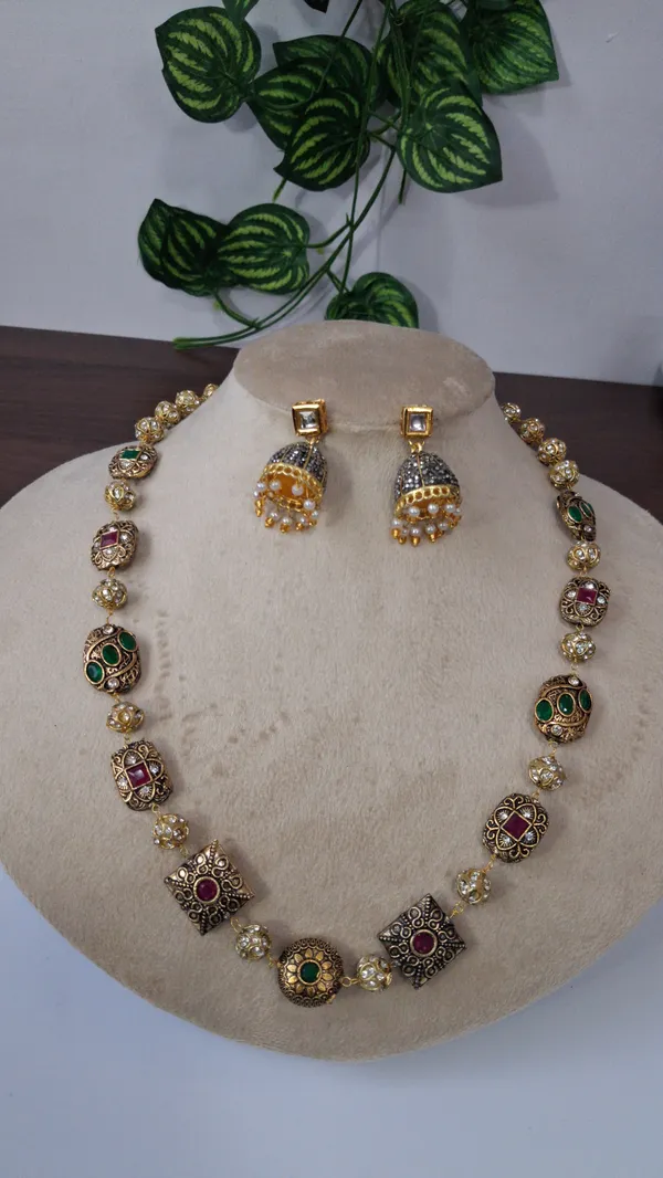 Designer_Enamel_Stone_Necklace