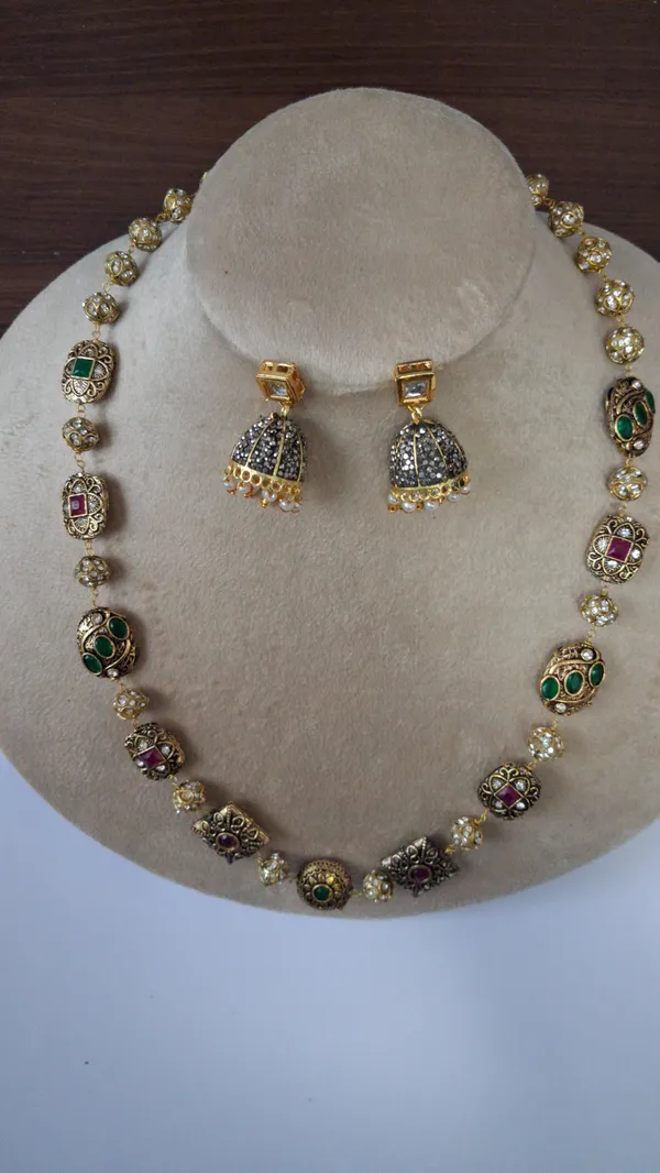 Designer_Enamel_Stone_Necklace