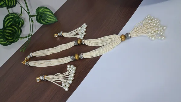 Elegant_Beaded_Statement_Necklace