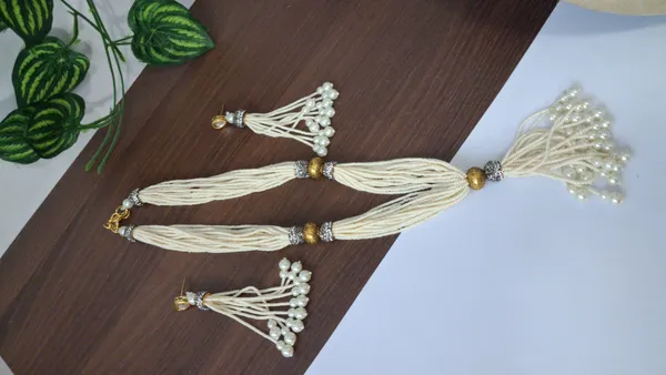 Elegant_Beaded_Statement_Necklace