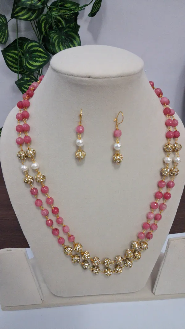 Elegant_Natural_Stone_Statement_Necklace