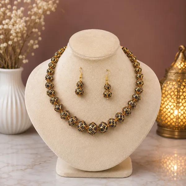 Gold_Brass_Cubic_Zirconia_Beaded_Necklace_For_Women