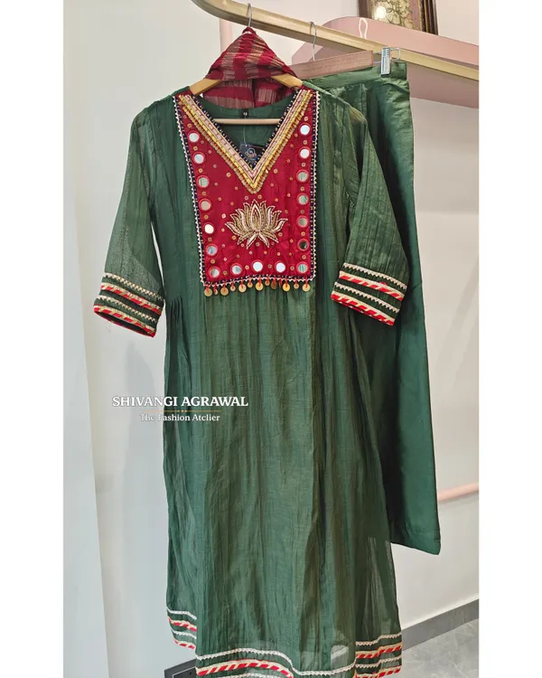 Green_Mul_Chanderi_Straight_Embellished_Kurta_Set_For_Women