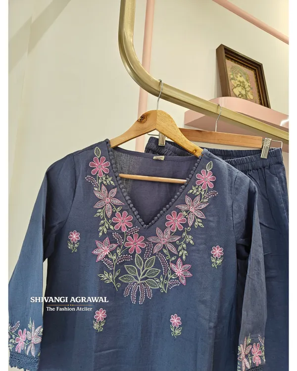 Blue_Cotton_Straight_Floral_Embroidered_Kurta_Set_For_Women