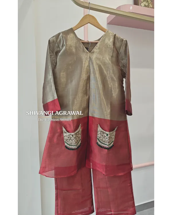 Gold_Tone_Jacquard_Kurta_Pant_Set_for_Women