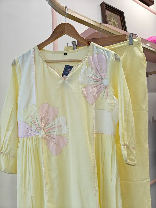 Yellow_Mul_Cotton_Straight_Kurta_Set_For_Women