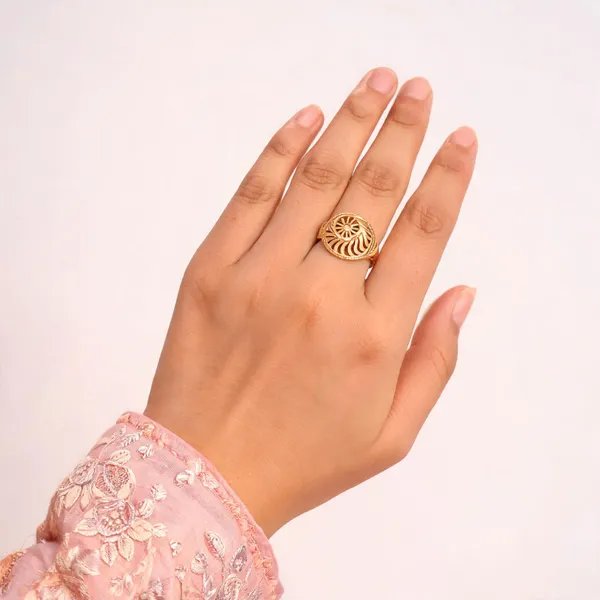 HolAura_22_Karat_Gold_Plated_Ring_For_Women