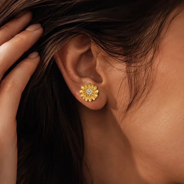 HolAura_22K_Gold_Plated_Stud_Earrings_For_Women