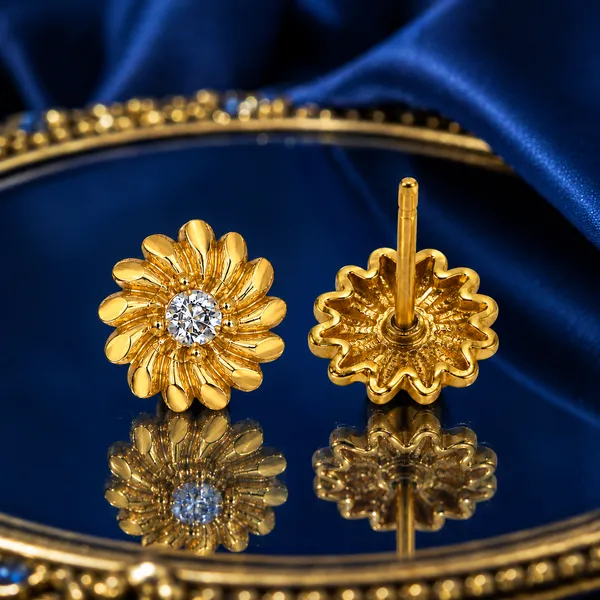 HolAura_22K_Gold_Plated_Stud_Earrings_For_Women