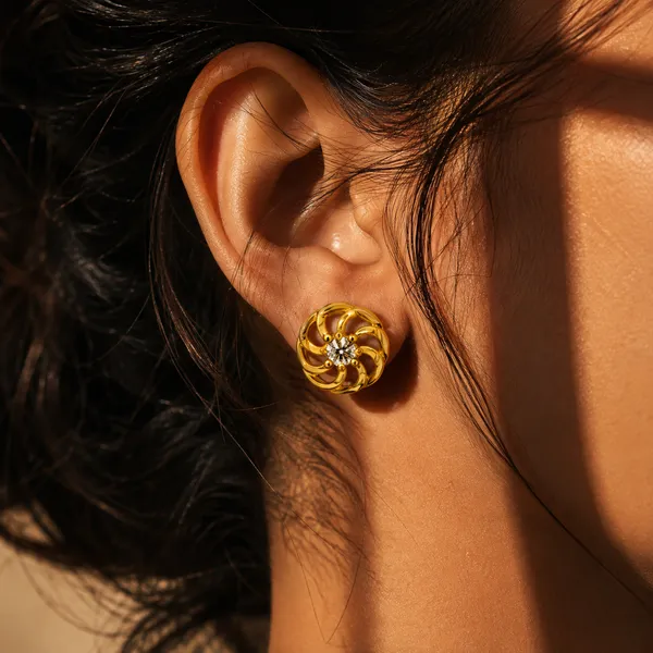 HolAura_22_Karat_Gold_Plated_Stud_Earrings_For_Women