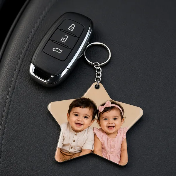 Acrylic_Star_Shape_Personalised_Photo_Keychain