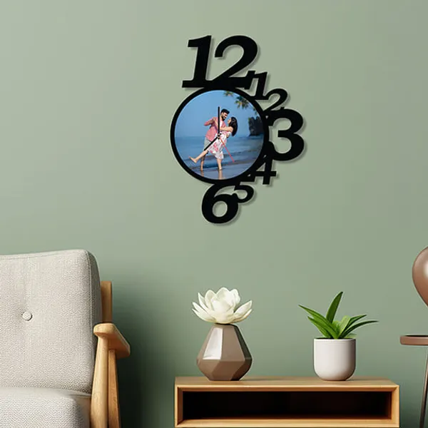Mdf_Black_Couple_Photo_Print_Analogue_Wall_Clock