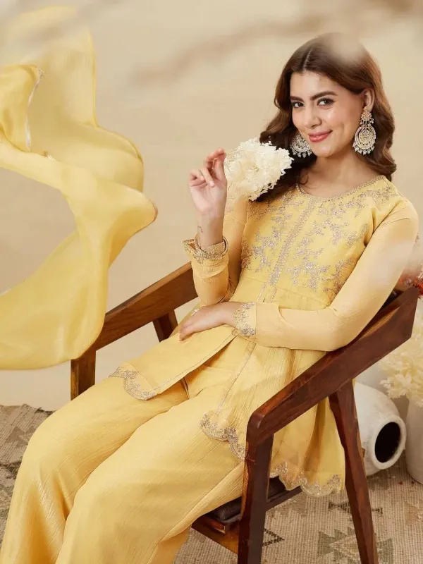 Sirio_Craft_Crunchy_Silk_Embroidered_Peplum_Kurti_Sharara_Set_With_Dupatta