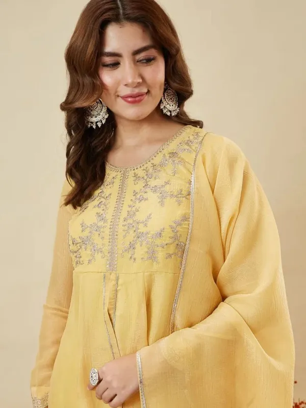 Sirio_Craft_Crunchy_Silk_Embroidered_Peplum_Kurti_Sharara_Set_With_Dupatta