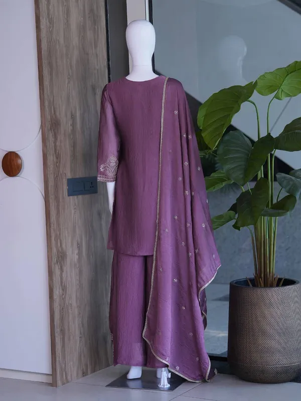 Desinger_Festival_Special_Collection_Rangoli_Crush_Beautiful_Embroidery_Work