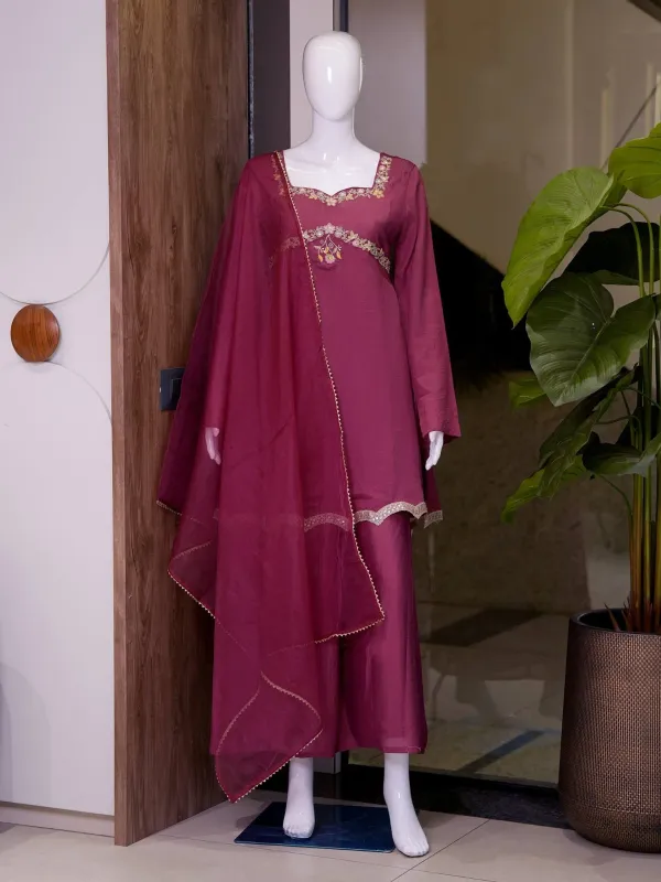 Sirio_Craft_Women_S_Off_White_Rani_Embroidered_Kurta_Palazzo_Set_With_Chiffon_Dupatta_Ethnic_Festive_Wear_Comfortable_Elegant