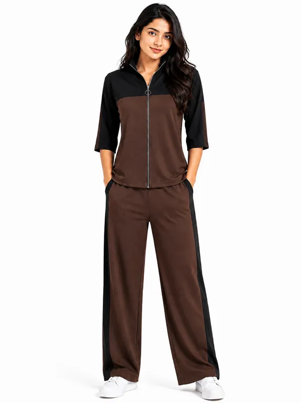 Brown_Cotton_Relaxed_Fit_Night_Suit_For_Women