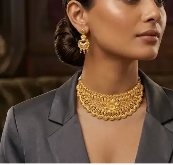 Gold_Brass_Traditional_Choker_Necklace_Jewellery_Set_For_Women