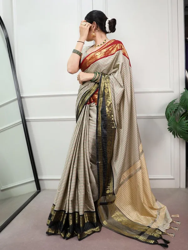 Cream_Striped_Traditional_Saree_For_Women
