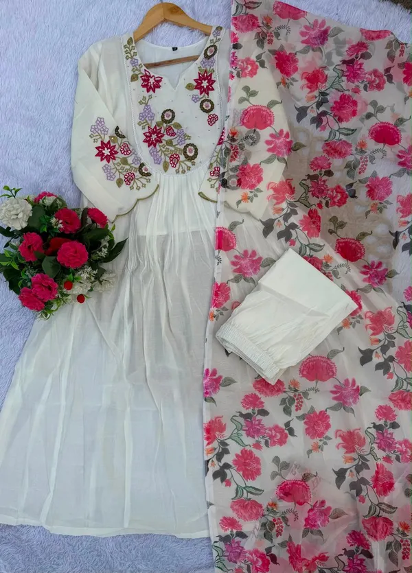 White_Embroidered_Anarkali_Suit_Set_For_Women