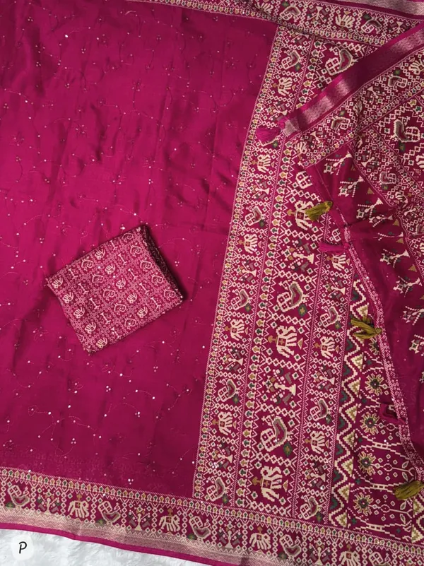 Rani_Pink_Ajrakh_Printed_Pure_Mul_Cotton_Saree_with_Zari_Jacquard_Border