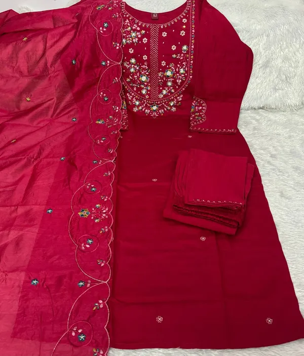 Rani_Pink_Floral_Embroidered_Kurta_Pant_Set_with_Dupatta_for_Women