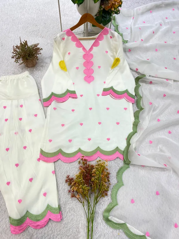White_Heart_Print_Kurta_Pant_Set_with_Dupatta_for_Women
