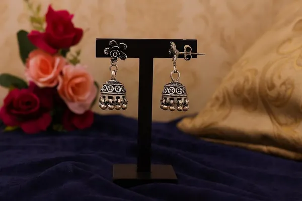 Silver_Oxidized_Floral_Dome_Jhumki_Earrings_For_Women
