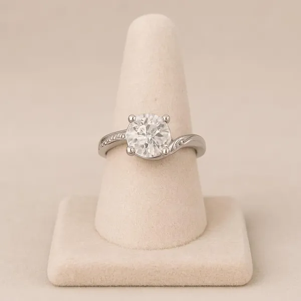 Silver_Round_Crystal_Solitaire_Ring_For_Women