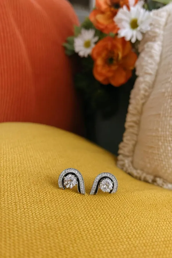 Silver_Crystal_Solitaire_Curved_Stud_Earrings_For_Women