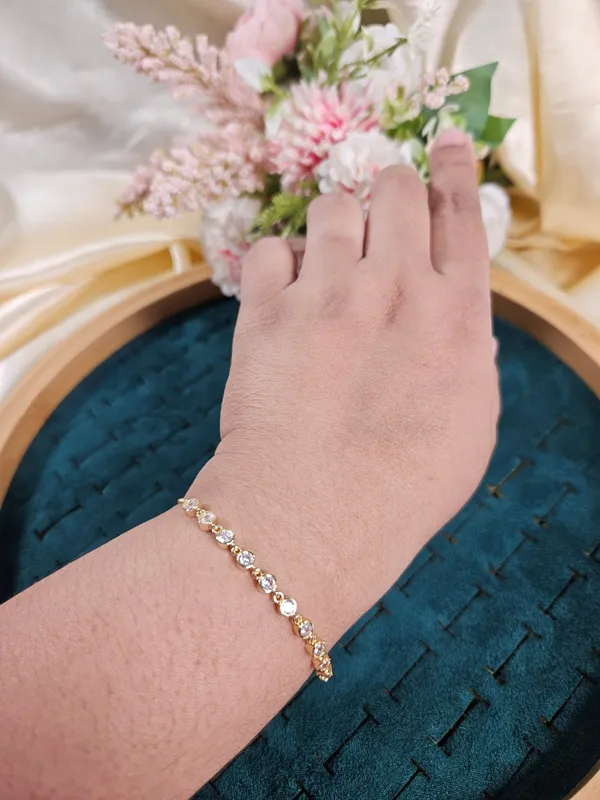 Suzane_Diamond_Lookalike_Tennis_Bracelet