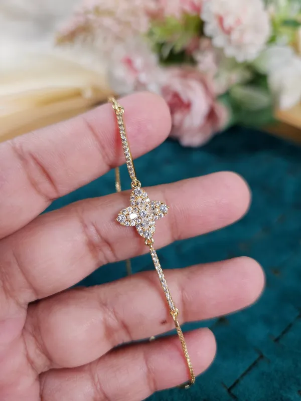 Dimple_Diamond_Lookalike_Tennis_Bracelet