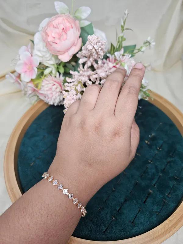 Ariana_Diamond_Lookalike_Tennis_Bracelet