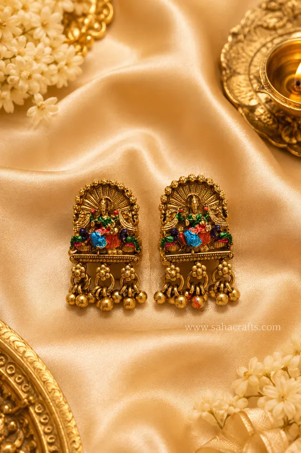 Lavaani_Pendant_Set