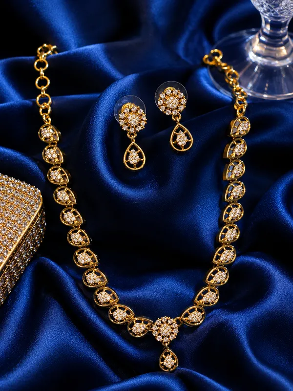 Daizy_Diamond_Neckless_Set
