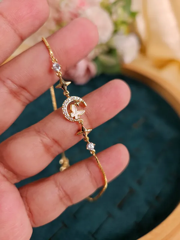 Blossom_Diamond_Lookalike_Tennis_Bracelet