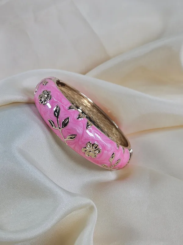Aylin_Luxury_Enamel_Bracelet_Openable_Size_2_2_2_8_Waterproof_Sweat_Proof_Hypoallergenic_Anti_Tarnish