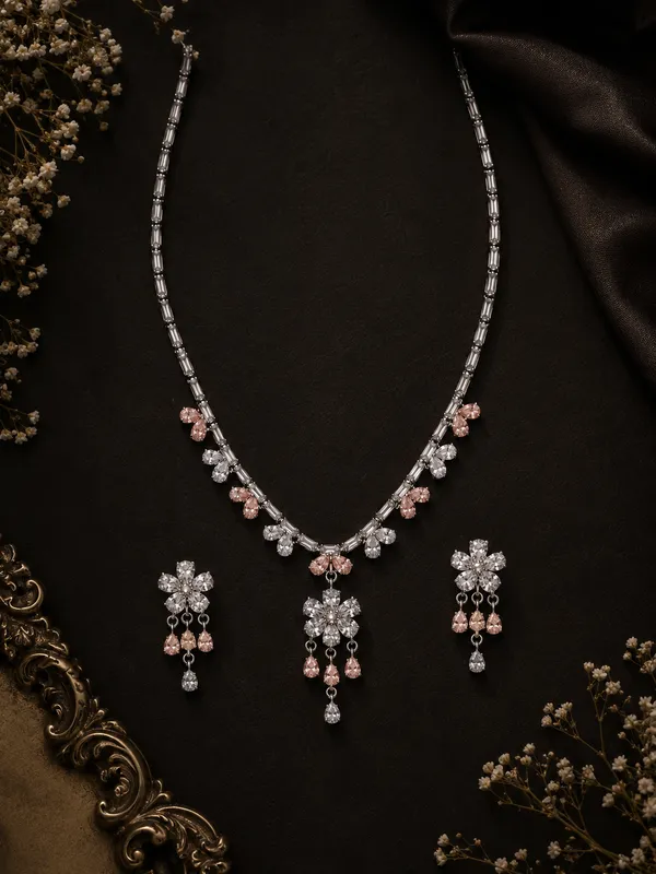 Raani_Diamond_Necklace_Set