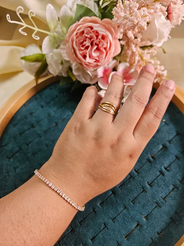 Erika_Diamond_Lookalike_Tennis_Bracelet