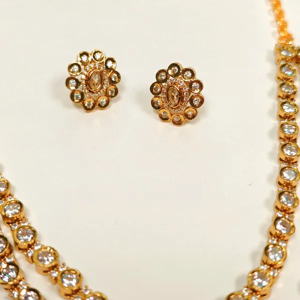 Indri_Necklace_Set